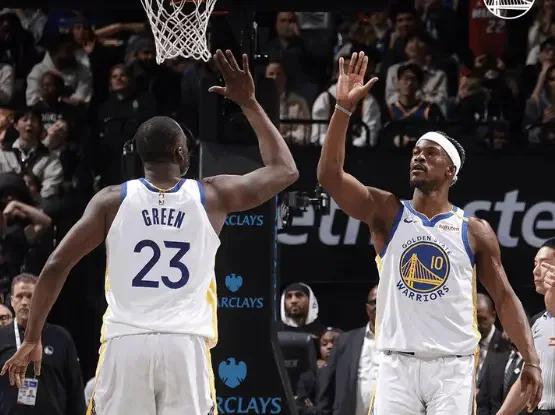 勇士球星三分绝杀，全场观众热烈欢呼，得到合作最新他们经营影响.开云app下载地址