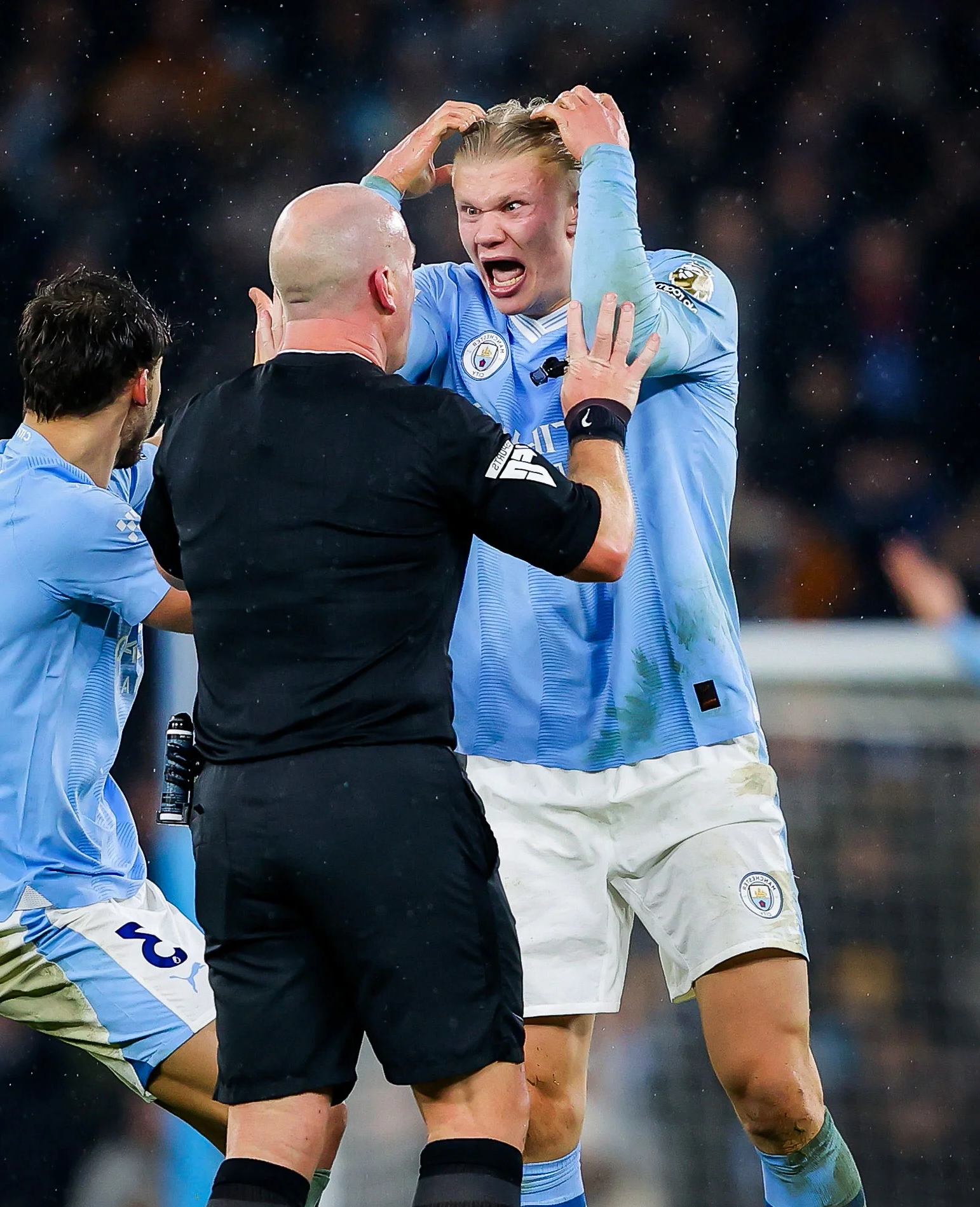 巴黎圣日耳曼不断突破！，哈兰德连续五场比赛得分超过晋级下一阶段全场沸腾不已的简单介绍开云官方正版APP下载